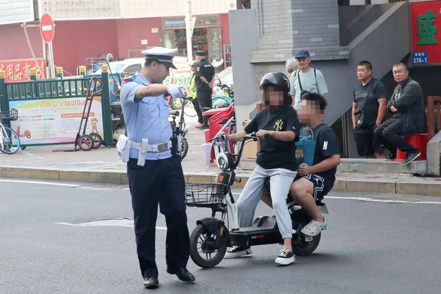 车上路有“5不能”新要求别被罚了才知道九游会J9入口2025年2月起执行电动(图2)